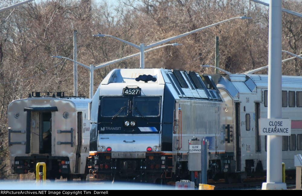 NJT 4527